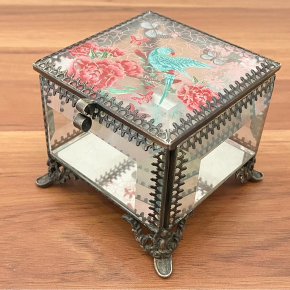 NICOLE MILLER Bird Flowers & Butterflies Ormolu Beveled Glass Jewelry Box - Picture 4 of 15